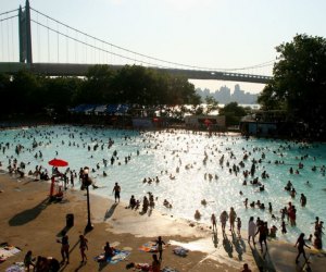 Free pools in NYC Astoria Park Pool