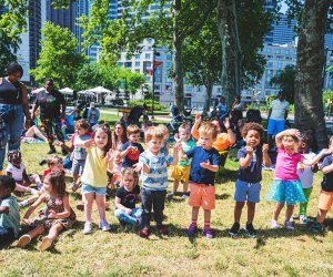 Kids learn why water is an important resource and how to keep it clean with the Parkway Pals Program at Sister Cities Park. Photo by Beaumonde Orginals Photography via Center City District