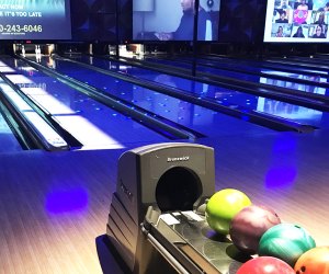 Best Bowling Alleys in Atlanta for Kids: Stars and Strikes 