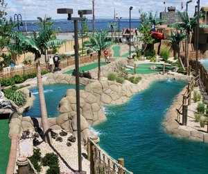 Mini golf courses on Long Island overview mini gold course in adventure park Bayview