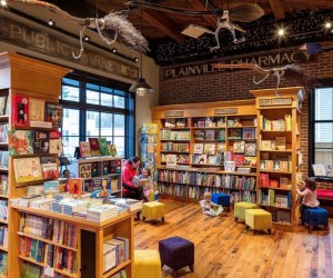 There is a spacious book nook with tot-sized stools for the littlest readers. Photo by Warren Jagger Photography courtesy of Bergmeyer Design