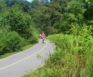 Eisenhower park cheap bike trail