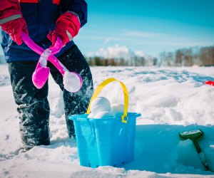 Dig out the beach toys and use them for playing with snow! 