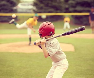 Batter up! There are classes for kids of all ages and interests in Chicago.