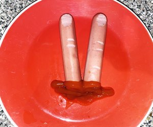 April Fools' Day Food Pranks: Bloody finger hot dogs