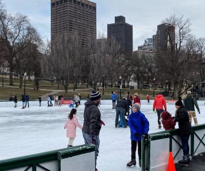 Outdoor Ice Skating Rinks Near Boston Open 2021-2022 | MommyPoppins ...