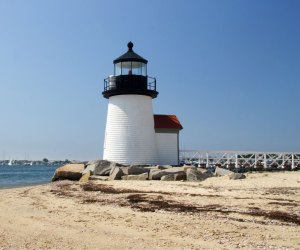 Cap Cod lighthouse image via Canva