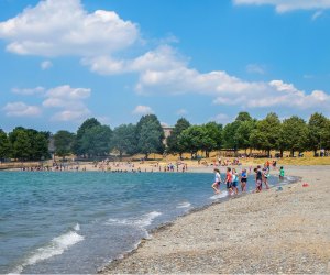 Image of kids on a beach in Boston-free things to do with kids.