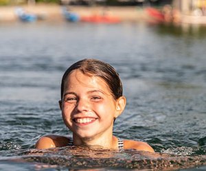 Lake Resorts in the Midwest for Family Summer Getaways: Gordon Lodge
