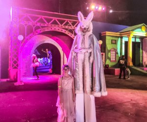 Haunt O' Ween: Live Performers add to the entertainment