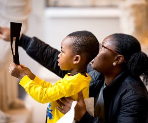 Kick off 2025 with fun and free things to do in Connecticut this January! Family Day event photo courtesy of the Yale University Art Galleries. 