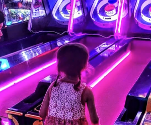 Arcade orlando: Dezerland Park Orlando: Indoor Entertainment