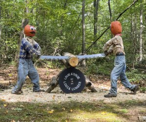 Image of lumberjack-themed pumpkinseeds at Pumpkintown U.S.A.