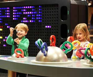 At Home Activity: Tabletop Bubbleologist — Chicago Children's Museum