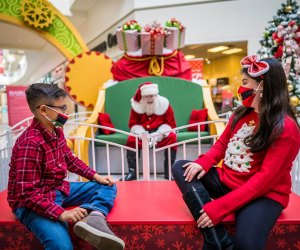 Safe yet fun pictures with Santa in Chicago this year. Photo courtesy of Fashion Outlets Chicago