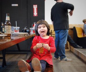 12 Boston Area Restaurants Where Kids Can Play While You Eat And Relax Mommypoppins Things To Do In Boston With Kids