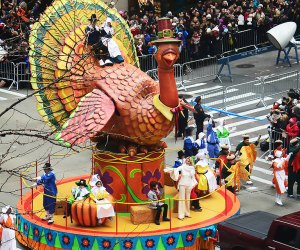 See the Thanksgiving Day Parade in NYC with our insider's guide and tips!