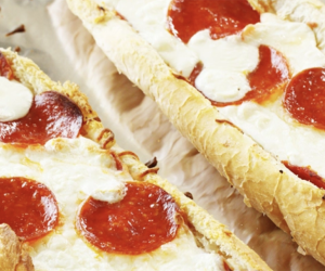 Easy Recipes for Kids: French Bread Pizza