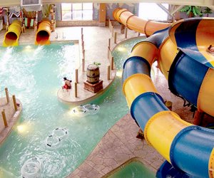 Indoor Water Parks Open Now For A Warm Getaway Near Nyc Mommypoppins Things To Do With Kids