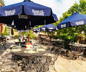 Chicago-Area Outdoor Restaurants for Families: Hackney's