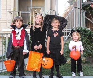 Halloween has arrived in LA! Photo by Roberta Brown for Mommy Poppins