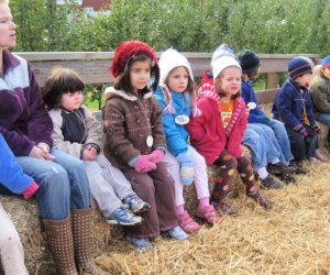 Image of kids on hayride - Best Hayrides in Connecticut