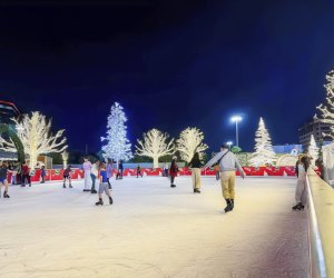 Houston A World of Holiday Magic Coca-Cola Classic Christmas Opens at Memorial City Mall