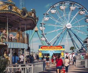 Epic Summer Bucket List of Things To Do in Houston with Kids Kemah Boardwalk
