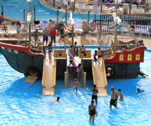 Top Water Parks For New Jersey Kids And Families Mommypoppins Things To Do In New Jersey With Kids - slide down the biggest water slide in roblox roblox