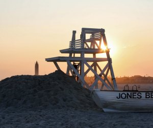 Jersey Shore Beaches, Long Island Beaches Extend Summer Seasons The sun hasn't set on beach season. Several beaches on Long Island and along the Jersey Shore are staying open through September. Photo courtesy of Discover Long Island