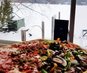 Ere's Pizza A pizza and Mirror Lake Things to Do in Lake Placid on a Winter Vacation Status message
