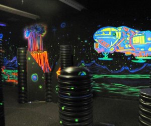 Laser tag arenas in NYC: Funtopia USA