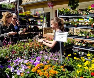 Enjoy live entertainment and activities while shopping for flowers at the  Leesburg Flower and Garden Festival. Photo courtesy of the festival's Facebook page