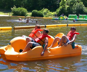 boat paddling pool