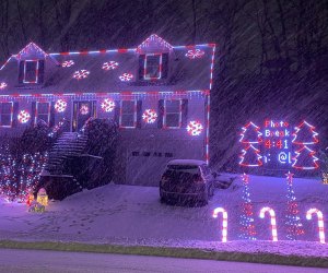 Best Christmas Lights In Westchester - Mommy Poppins