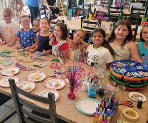 Arts and crafts studios for birthday parties on Long Island: The Art of Art Studio