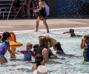 Free Sprinkler Parks and Splash Pads in Los Angeles: Los Robles Park