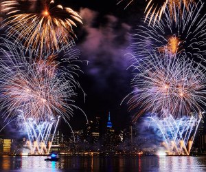 Macy's 4th of July Fireworks return to the Hudson River in 2024, giving audiences on both sides of the river a view of the action. Photo by Kent Miller/courtesy Macy's