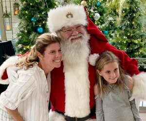Pictures with Santa the Los Angeles Way: Manhattan Beach