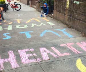 20 Ways Kids and Teens Can Help Others During Coronavirus Outbreak Kids in Brooklyn leave helpful reminders for neighbors. Photo courtesy of Julia Morrill