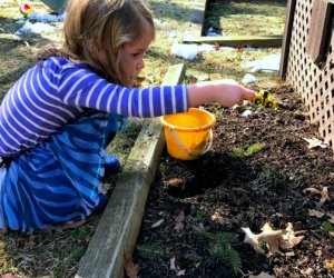 Outdoor Fun with Kids: 30 Ways to Get Messy in the Backyard Hand them a pail and a spoon, er, shovel, and let kids dig in the dirt.