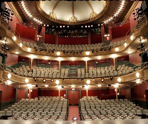 NYC Coronavirus Closings: Broadway, NYPL, Museums, and More Seats will go unoccupied at the New Vic for the remainder of the spring season. Photo courtesy of the venue