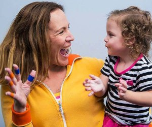 Signing Time Academy provides many resources to help parents incorporate baby sign language into their routine. Photo courtesy of the academy