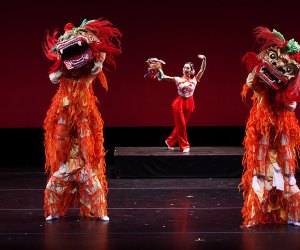 Nai-Ni Chen Dance Company presents the show "Lunar New Year: Year of the Black Water Rabbit."  Photo by Carol Rosegg