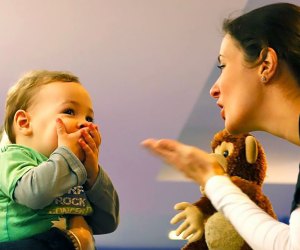 Babies take baby sign language classes in NYC at Signing Up. Photo courtesy of Signing Up