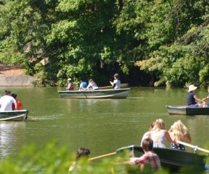 NYC boat ride with kids row boats in Central Park