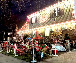 Community Chiropractic puts on a Christmas lights display