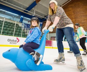 Indoor ice skating rinks in NYC: Staten Island Skating Pavilion