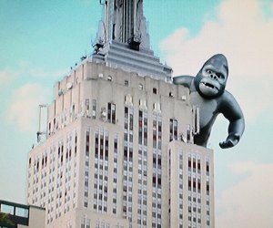 Best New York jokes for kids: King Kong at the Empire State Building