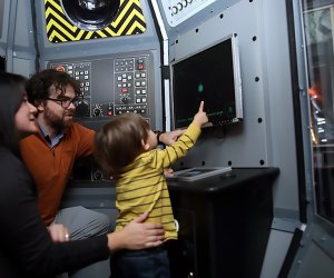 Family plays at the Connecticut Science Center, one of our favorite space museums near NYC